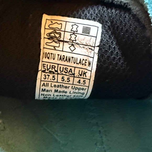 La Sportiva Tarantulace Leather Climbing Shoes 37.5 EU 5.5 M 6.5 W US - Picture 2 of 5